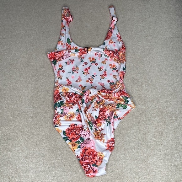 Maaji Carnation Sunshy Classic One Piece Swimsuit Size S - Picture 8 of 10